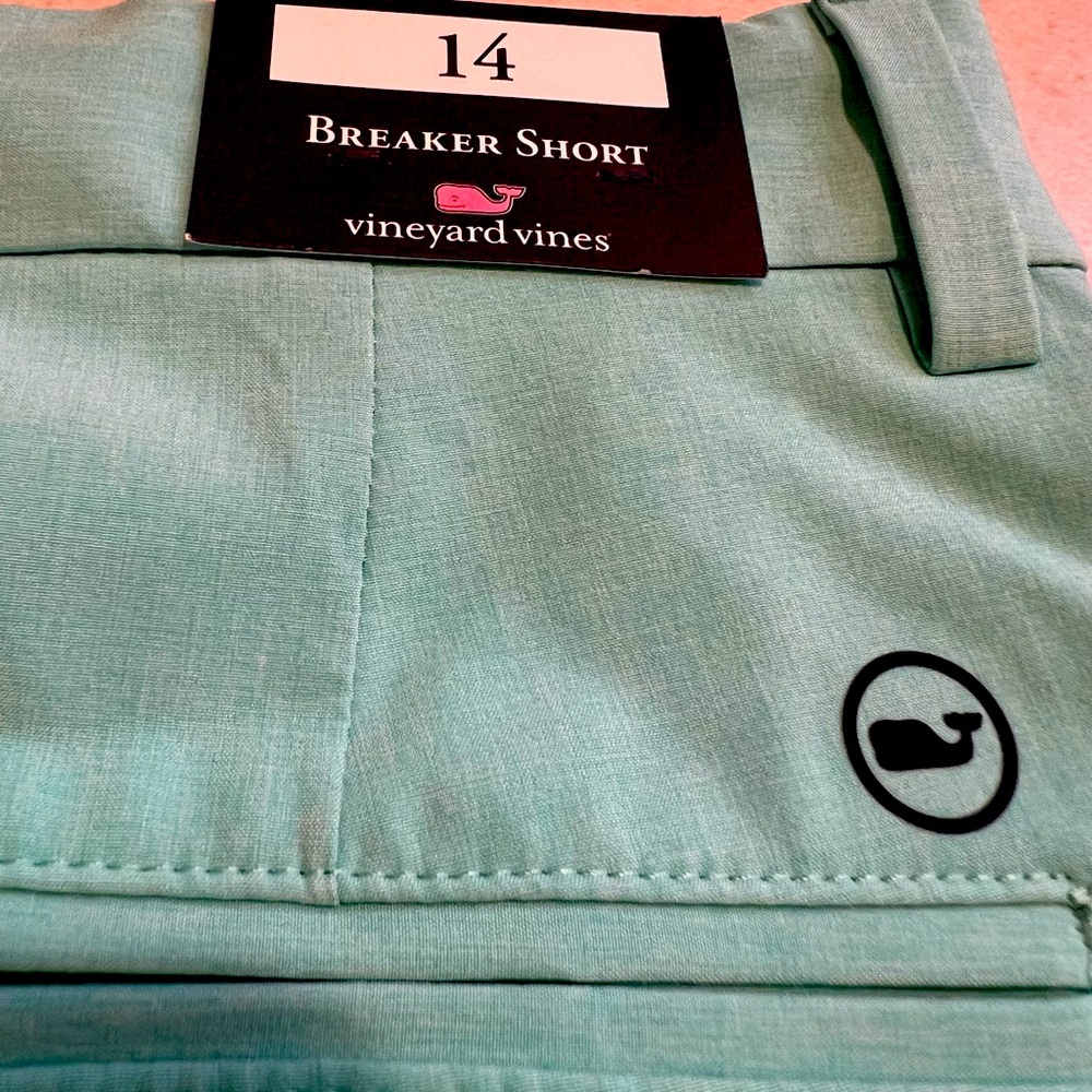 Boys Vineyard Vines Size 14 Breaker Shorts